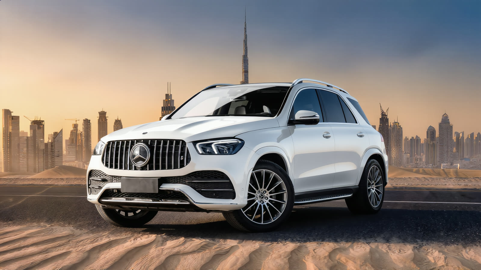 Mercedes-Benz GLE 350 available to rent in Dubai